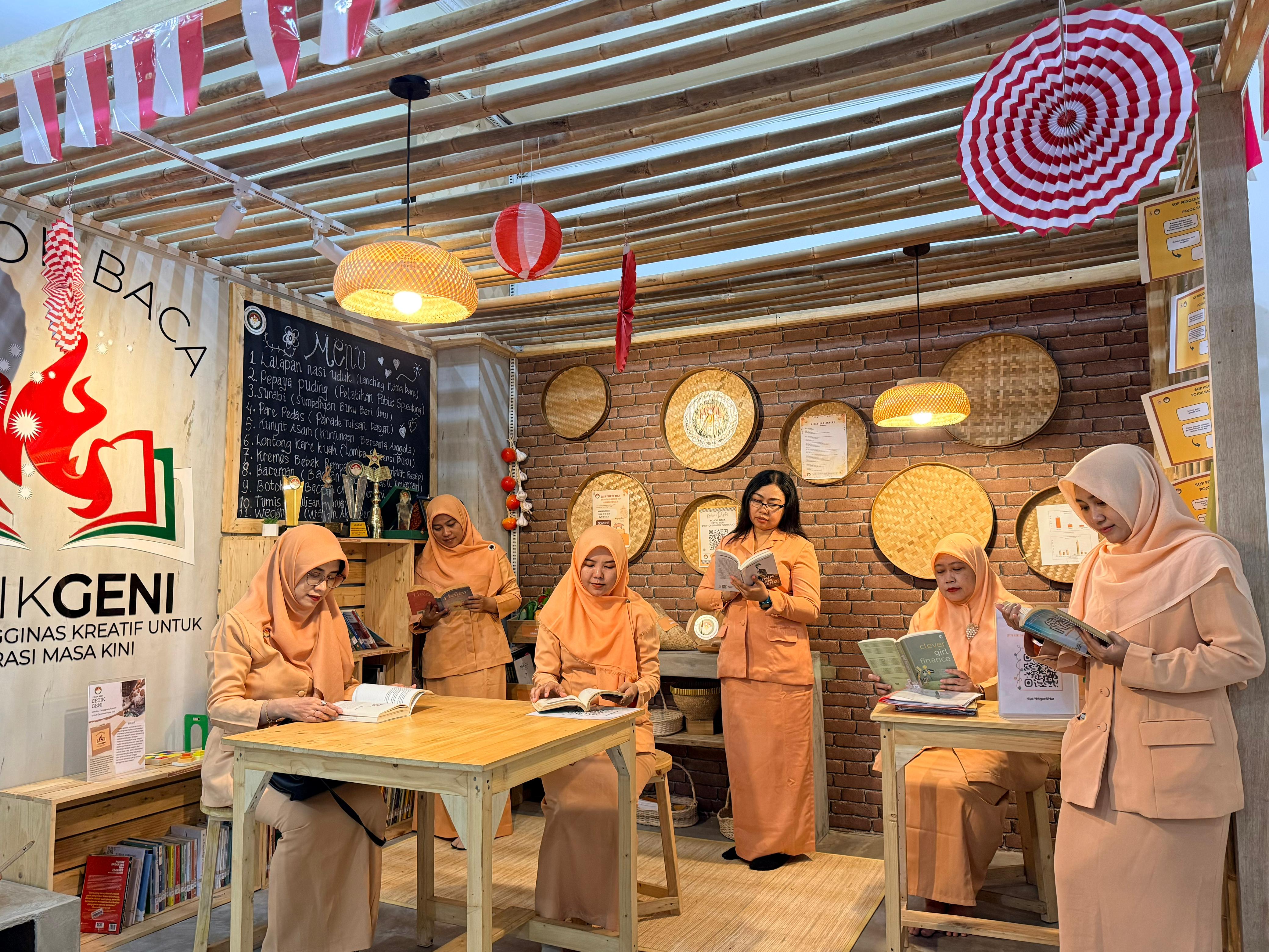 DWP CABDIN SURABAYA GELAR PELATIHAN E-REPORTING, DONOR DARAH DAN BAZAR